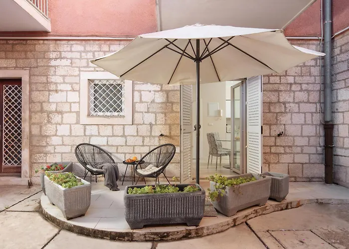 Luxury 4 Star Apartment In The Old Town Zadar