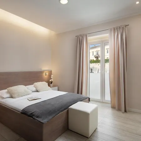 Luxury 4 Star Apartment In The Old Town Zadar Exterior photo