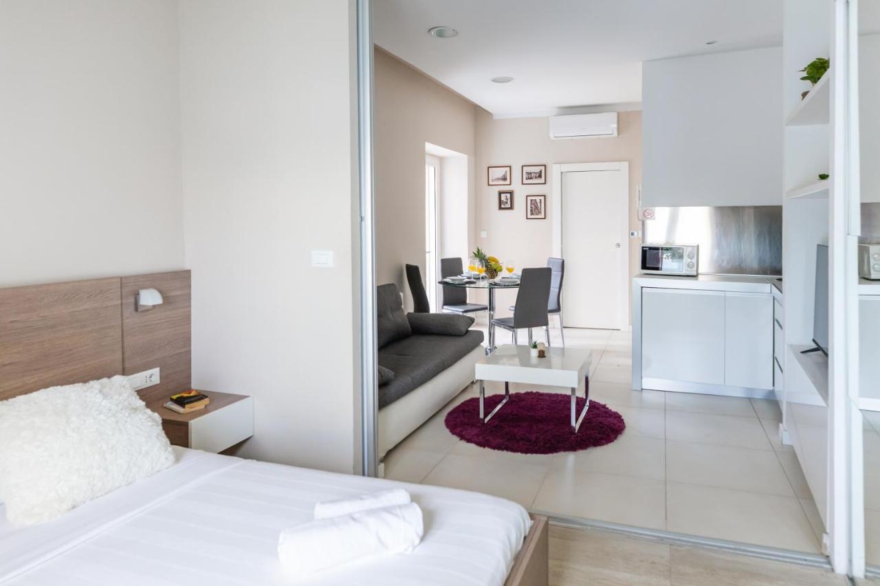 Luxury 4 Star In The Old Town Apartment