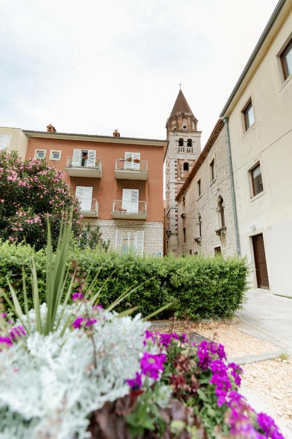 Luxury 4 Star In The Old Town Apartment *