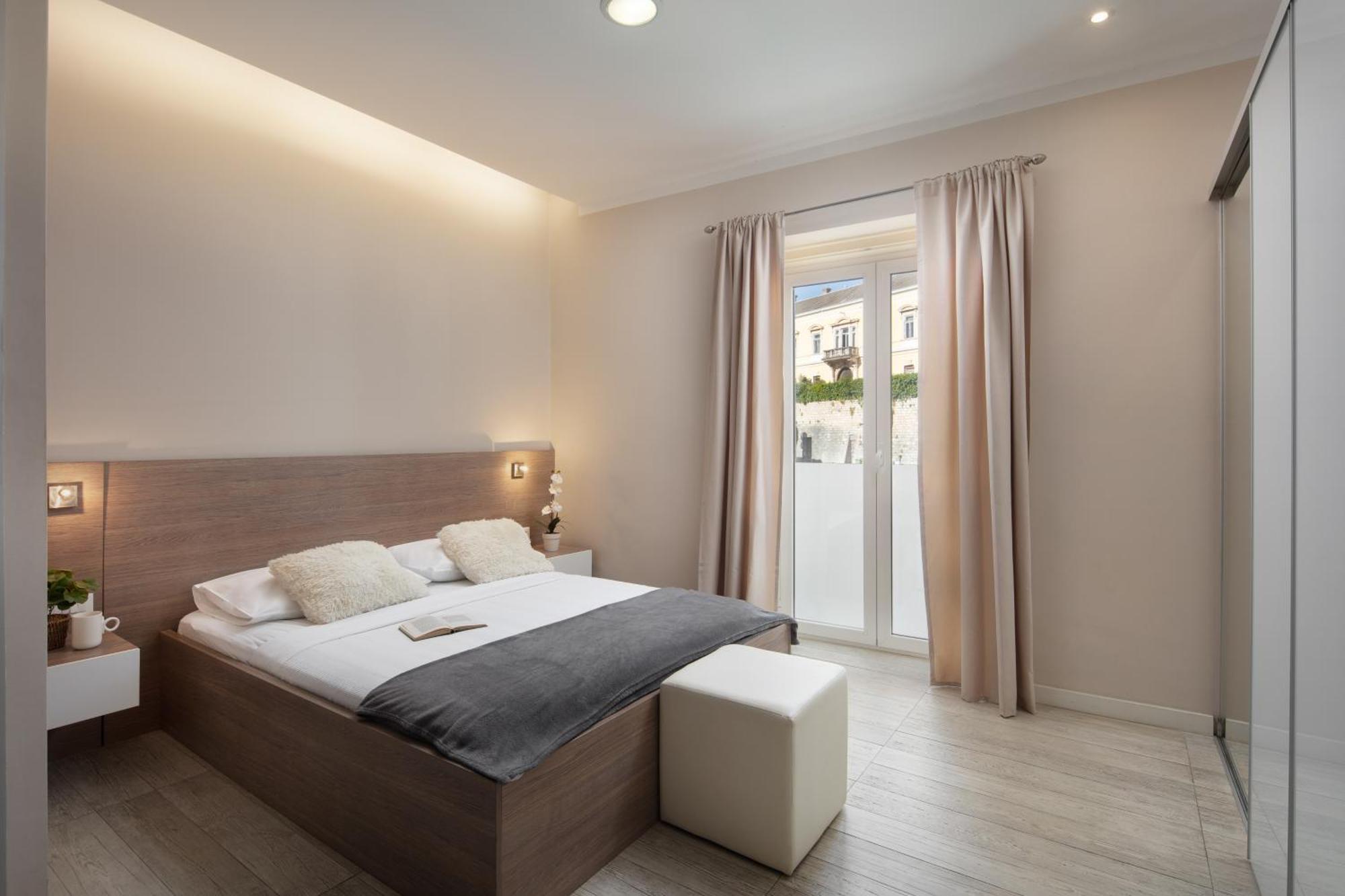 Luxury 4 Star In The Old Town Appartement *